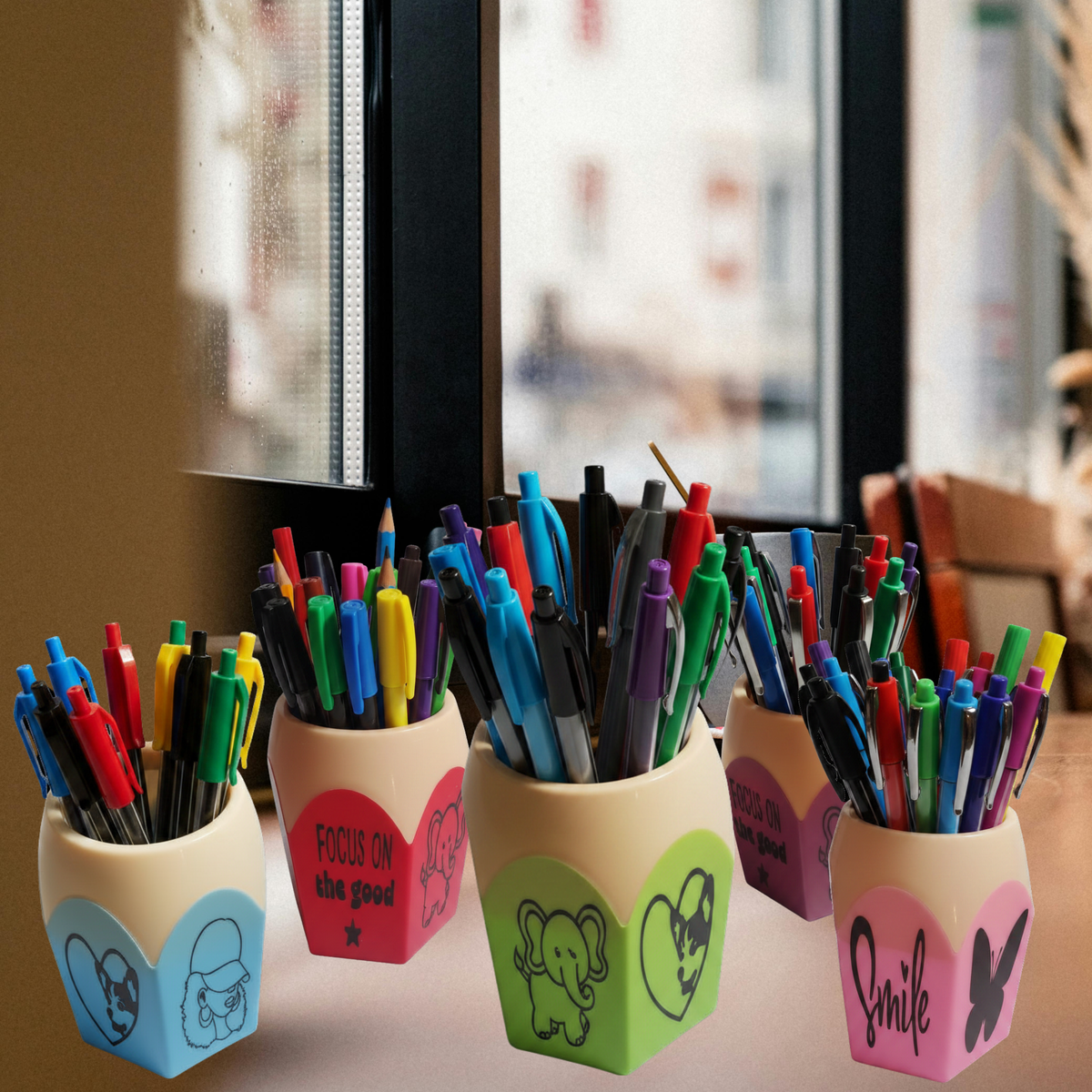 Pencil-Shaped Desk Organizer – Pen Holder for Office & Study Desk