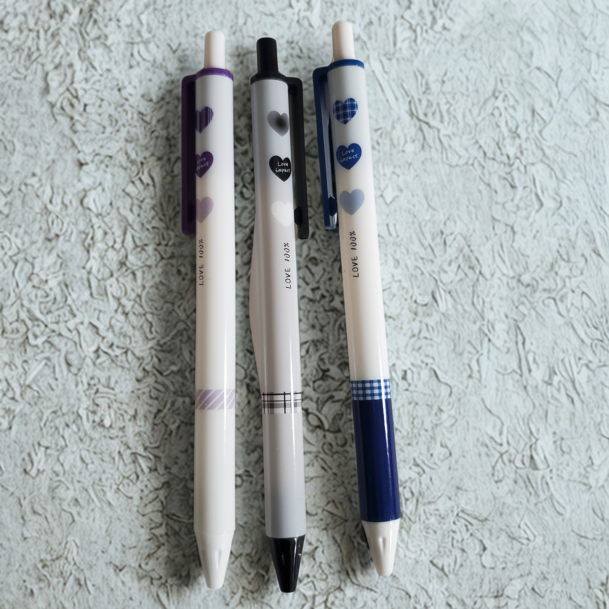 Set of 3 Heart Pattern Ballpoint Pens – Cute Black Ink Ballpoint Pens for School, Office & Gifts